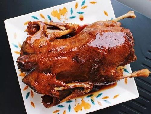 鸭子带你吃瓜,一场别开生面的美食之旅