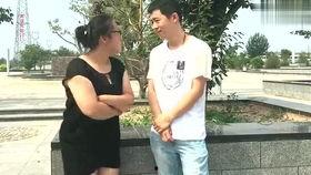 丈夫摆摊吃瓜,丈夫的街头生活画卷