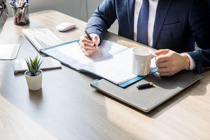 乌鲁木齐律师吃瓜,法律界人士的“瓜田李下”