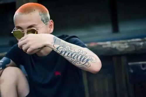 谢帝公费吃瓜,揭秘娱乐圈的另类现象